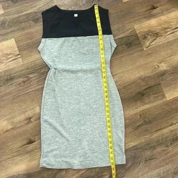 Lole Black/Gray Sporty Style Dress with front pocket and elastic waist. Stretchy - Picture 5 of 11